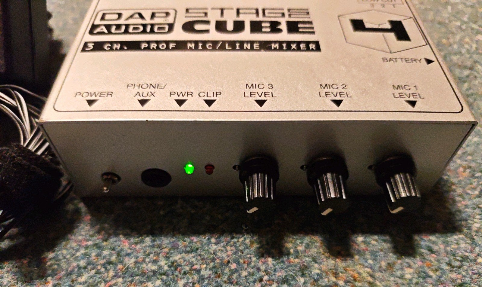 DAP Audio Stage Cube SC-4 3-kanaals microfoon/lijn XLR mixer, Ophalen of Verzenden, Gebruikt, Minder dan 5 kanalen, Microfooningang
