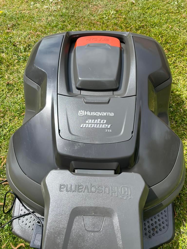 Husqvarna 315 automower, Ophalen of Verzenden, Zo goed als nieuw, 20 tot 25 cm