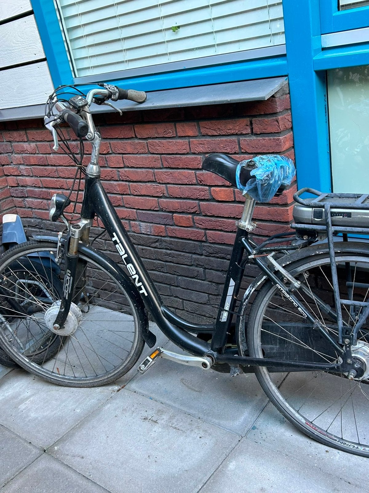 3 fietsen, waaronder een elektrische fiets, om op te knappen, Fietsen en Brommers, Elektrische fietsen, Ophalen, Gebruikt, Gazelle