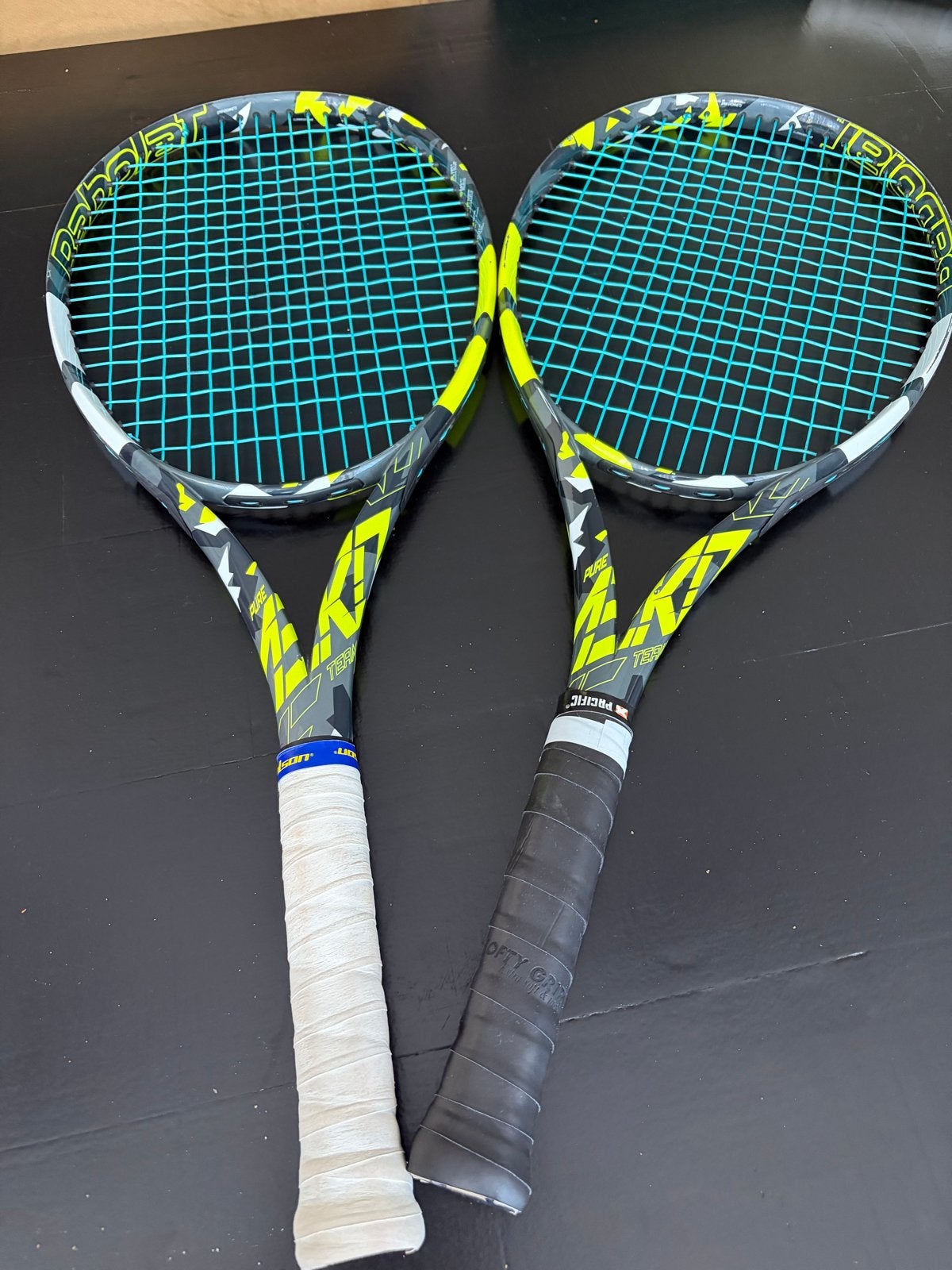 Babolat Pure Aero Tennisrackets (2 stuks), Sport en Fitness, Tennis, L2, Gebruikt, Verzenden, Racket