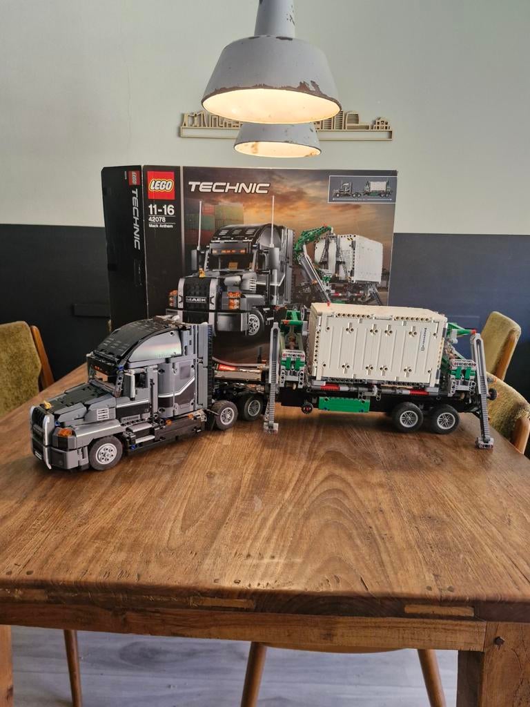 LEGO Technic Mack Anthem Truck 4207, Lego, Ophalen of Verzenden, Technic, Complete set