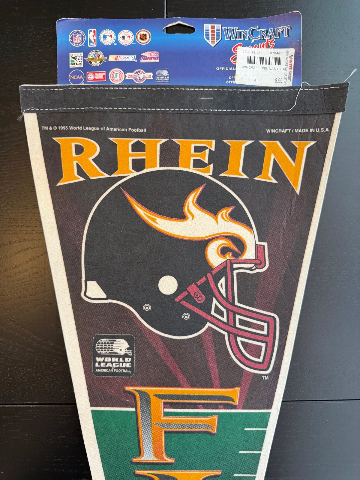 Rhein Fire Pennant Wincraft World League American Football 1, Ophalen of Verzenden, Zo goed als nieuw, Buitenlandse clubs, Vaantje of Sjaal