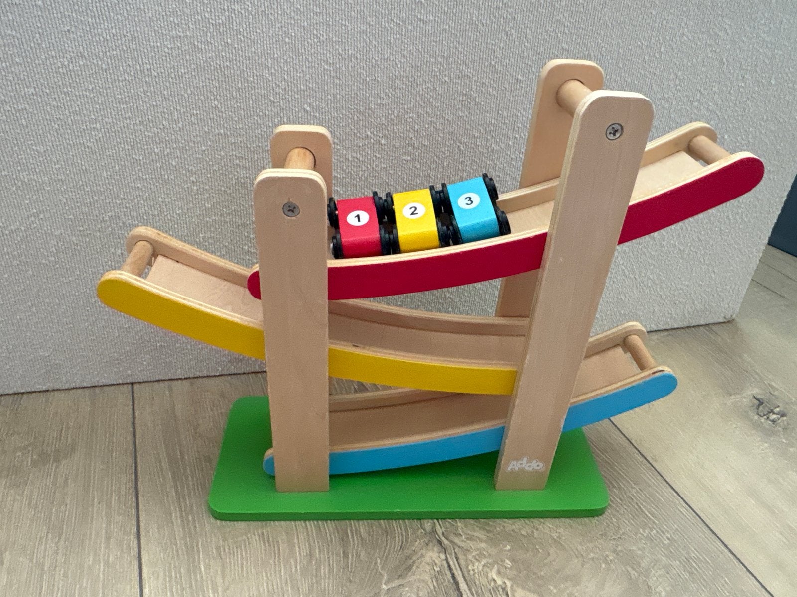 Houten autobaan met 3 auto's - Addo, Ophalen, Gebruikt, Jongen of Meisje
