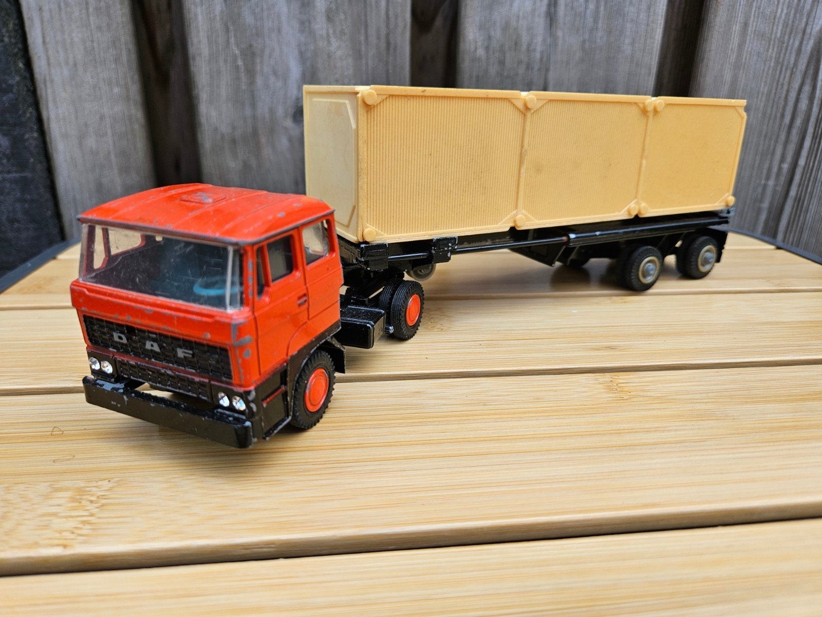 Lion Car DAF 2800 Containerchassis met Container 1:50, Ophalen of Verzenden, Gebruikt, Bus of Vrachtwagen, Lion Toys