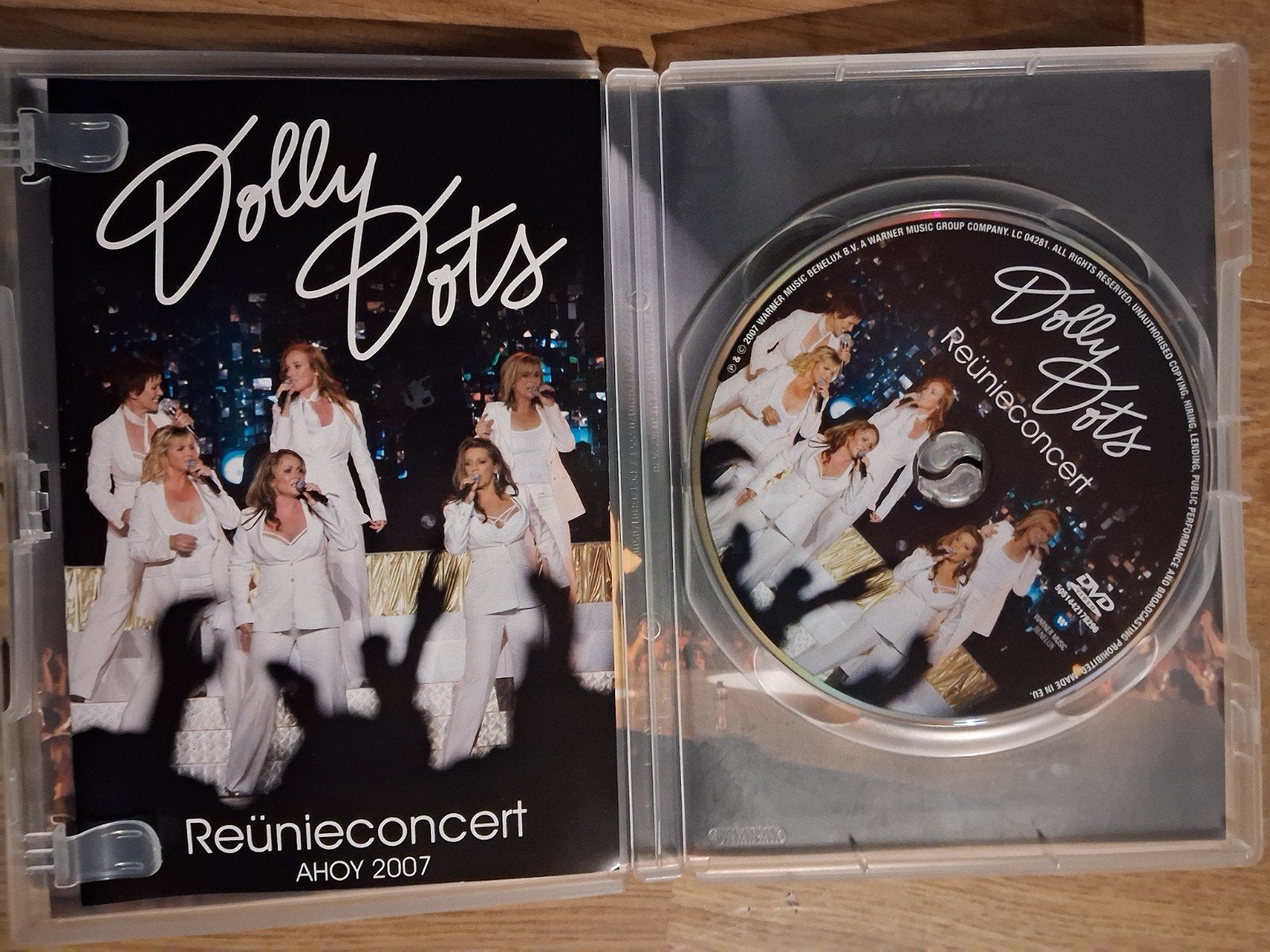 Dolly Dots.(Dvd), Alle leeftijden, Ophalen of Verzenden, Zo goed als nieuw, Concert