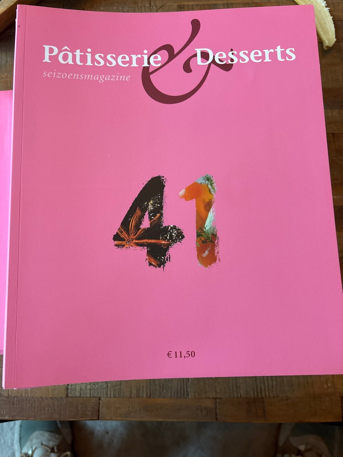 Pâtisserie & Desserts Seizoensmagazine 41, Ophalen of Verzenden, Zo goed als nieuw, Overige gebieden, Taart, Gebak en Desserts