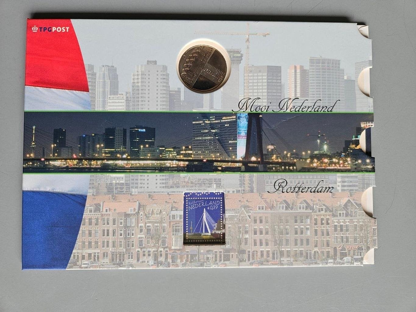 Luxe boekje Mooi Nederland 2005 Rotterdam zie beschrijving, Ophalen of Verzenden, Na 1940