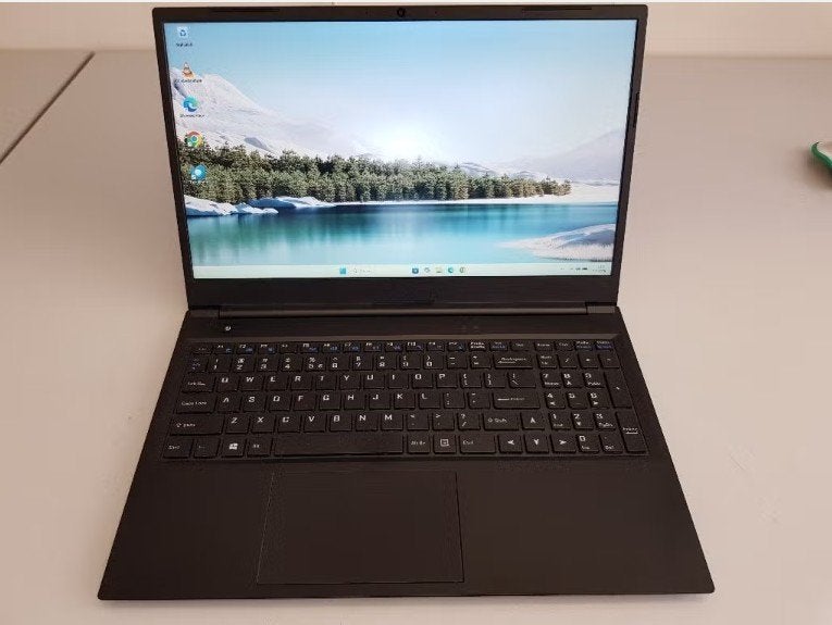 BTO NL50GU Laptop 15.6" Intel N5000, 8GB RAM, 250GB SSD, Computers en Software, Windows Laptops, Intel Pentium N5000, Gebruikt