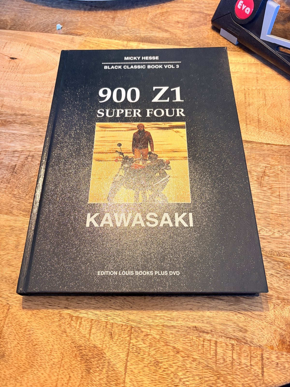 Kawasaki 900 Z1 Super Four - Black Classic Book Vol. 3, Ophalen of Verzenden, Zo goed als nieuw