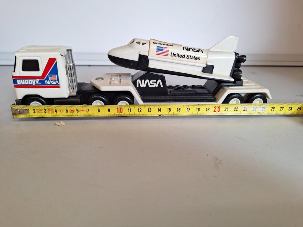 Buddy L metalen Mack NASA Space Shuttle Transport Truck, Hobby en Vrije tijd, Modelauto's | Overige schalen, Ophalen of Verzenden