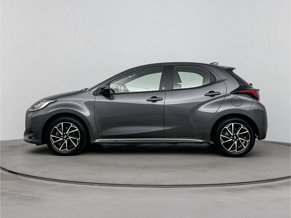 Toyota Yaris 115 Hybrid Dynamic | Navigatie | LED Verlichtin, Auto's, Toyota, 12 maanden, Gebruikt, Euro 6, 1490 cc