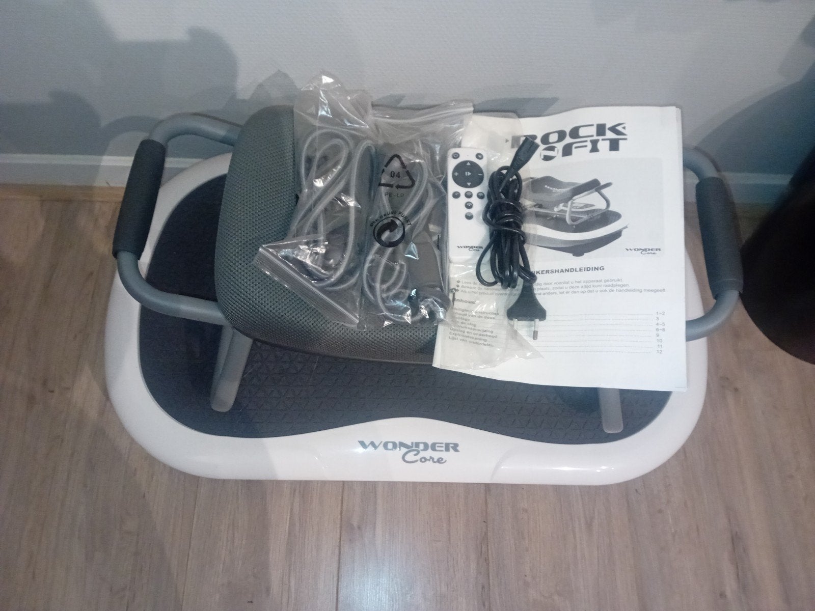 Wonder Core Rock N Fit Trilplaat - Zo goed als nieuw, Ophalen, Kunststof, Trilplaat, Benen