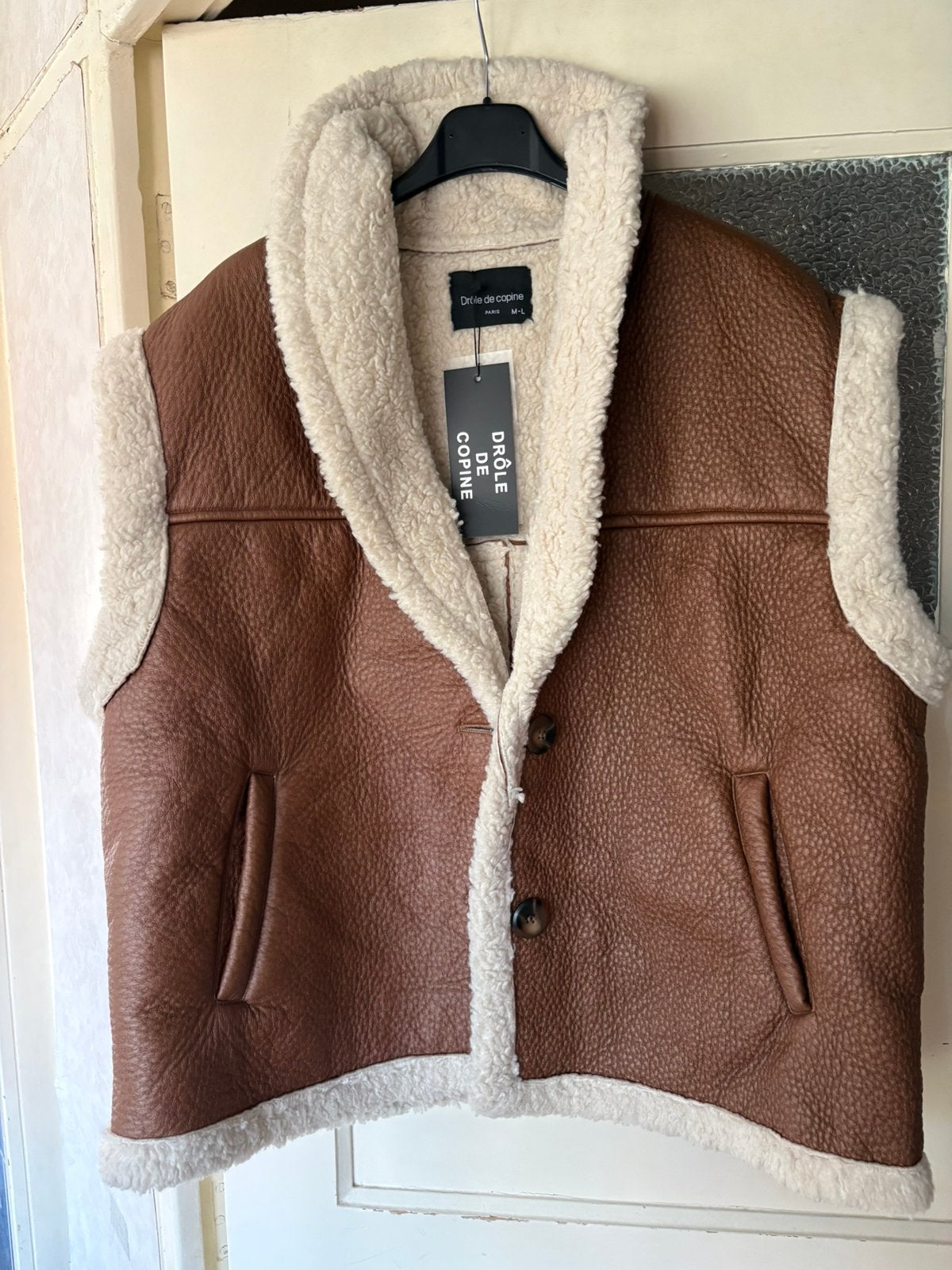 Mooi nieuw gilet maat M/L, Kleding | Dames, Bodywarmers, Ophalen of Verzenden, Nieuw