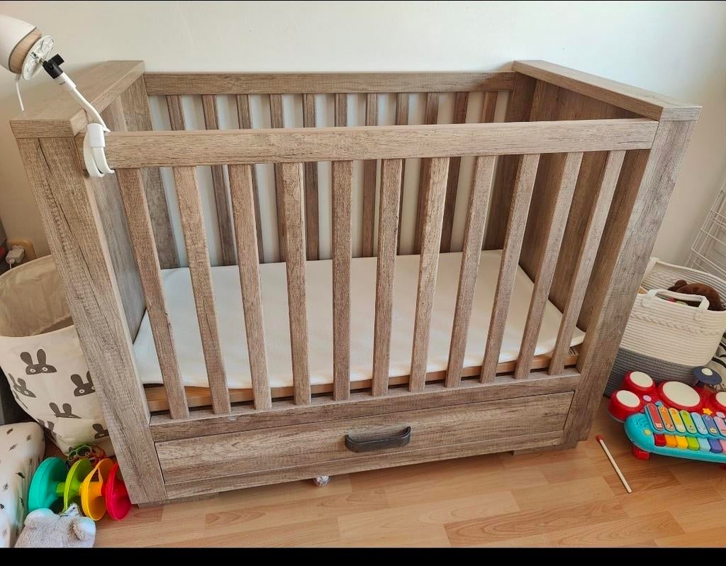 Kidsmill Sem Nautic Babybed / Ledikant - Old Wood (incl. Lad, Ophalen, Gebruikt, Lade