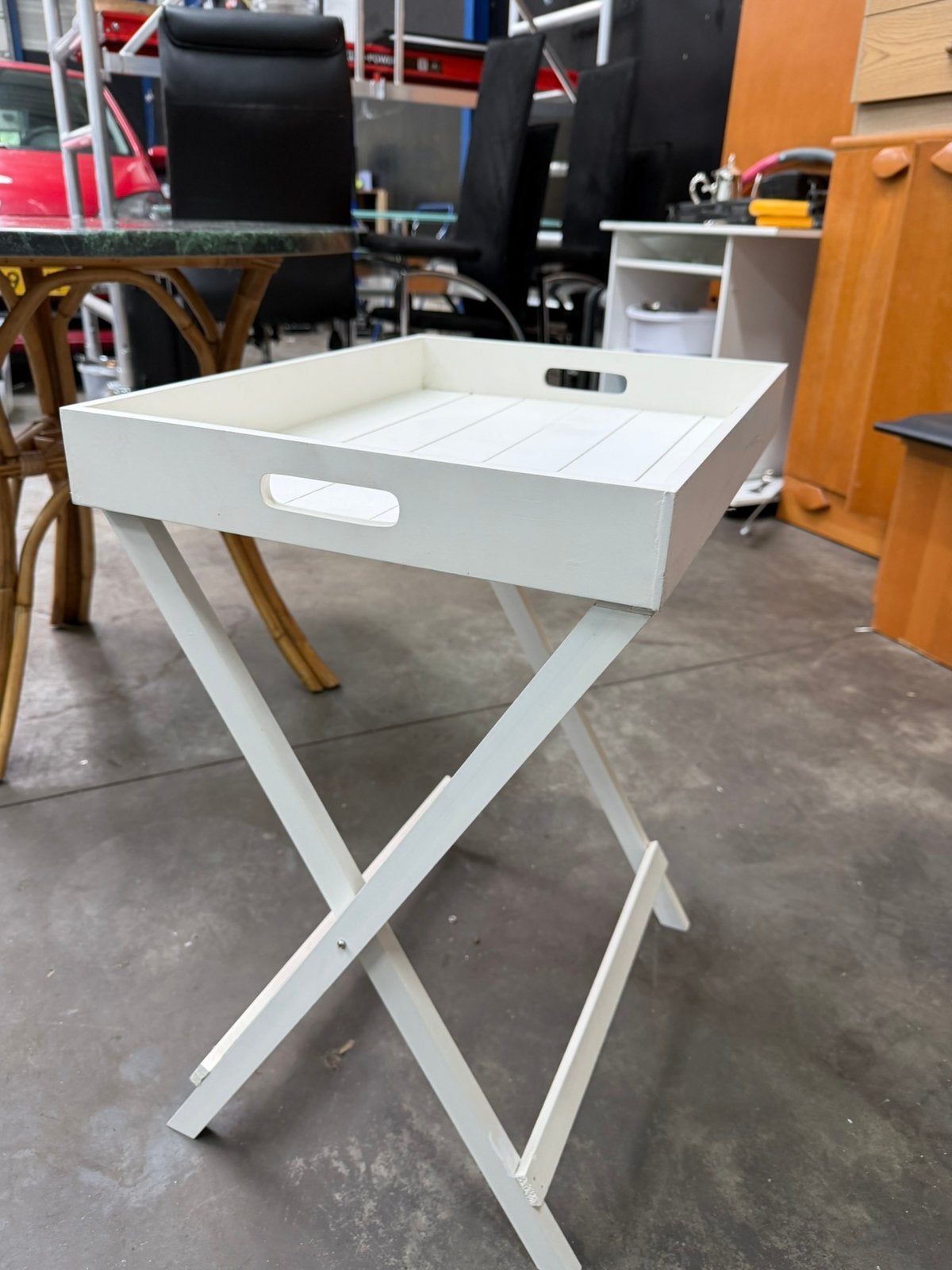 Witte Dienbladtafel – Inklapbare Bijzettafel – Landelijk, Ophalen, Zo goed als nieuw