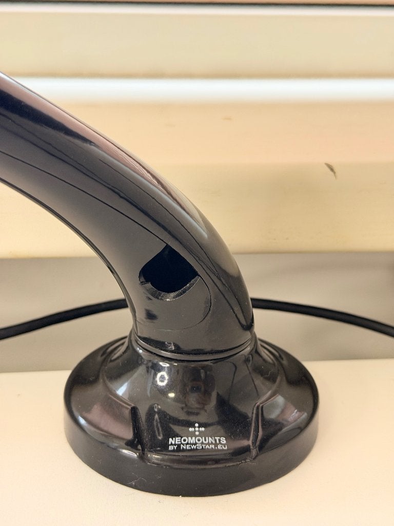 Foto 7 van Complete Dell thuiswerkplek [monitor, dock, arm en muis]