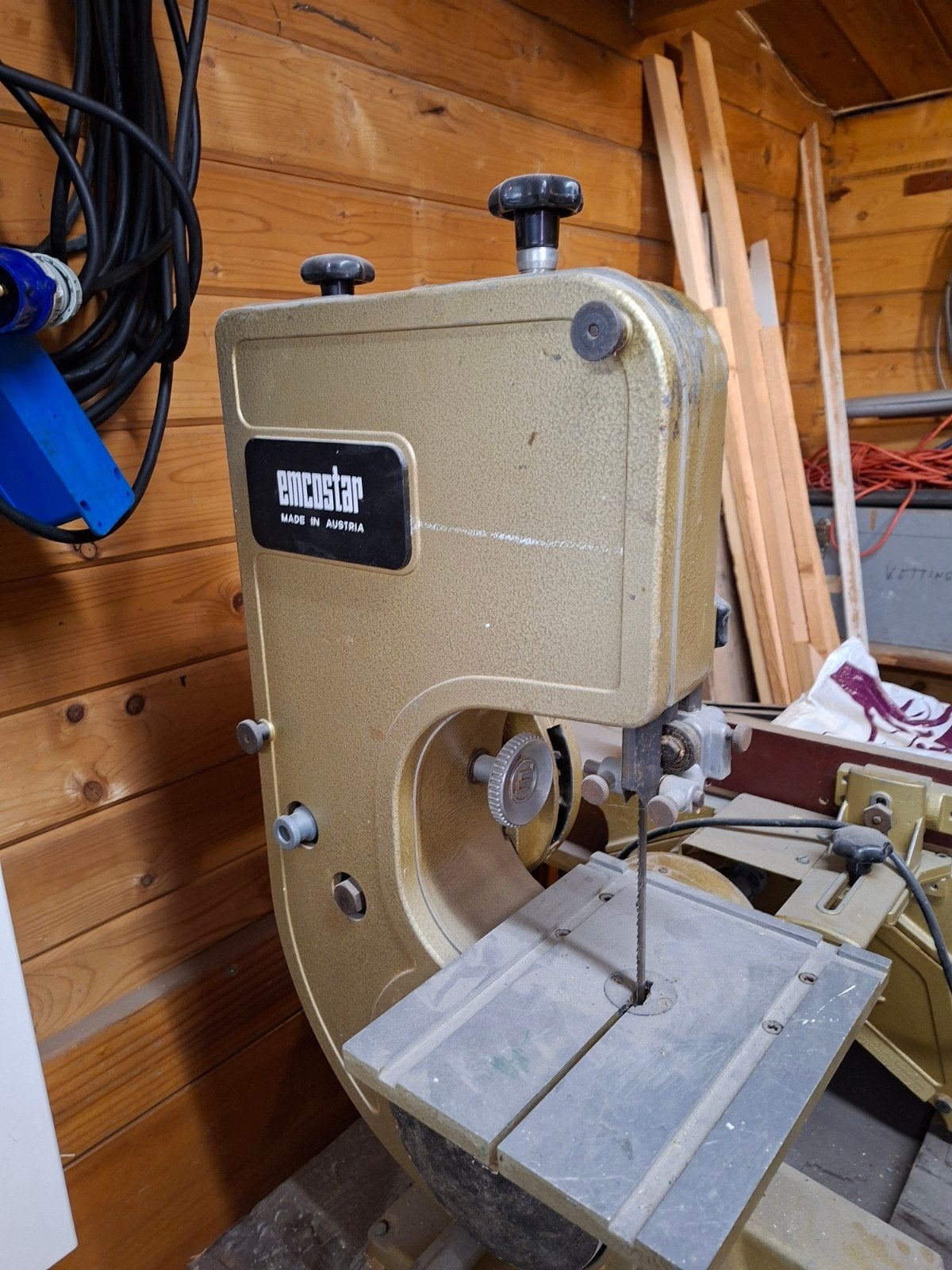 houtbewerkingsmachines machine emcostar, Ophalen, 70 mm of meer, Emcostar, Lintzaag
