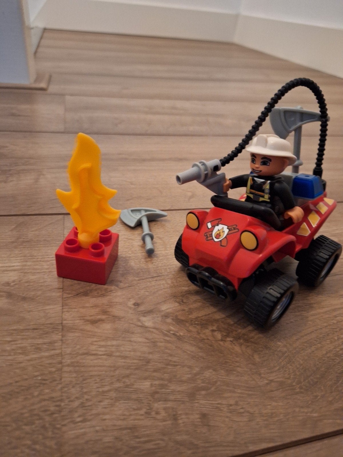 Duplo Brandweerman met voertuig en accessoires, Ophalen of Verzenden, Inclusief minifiguren, Duplo, Complete set
