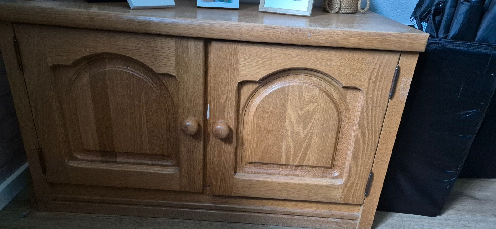 Houten kastje met twee deuren, Ophalen, Gebruikt