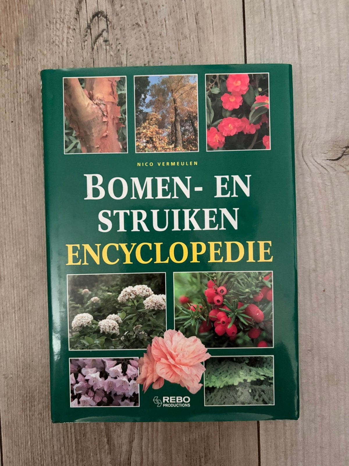 Bomen en Struiken encyclopedie zgan, Ophalen of Verzenden, Zo goed als nieuw, Bloemen en Planten