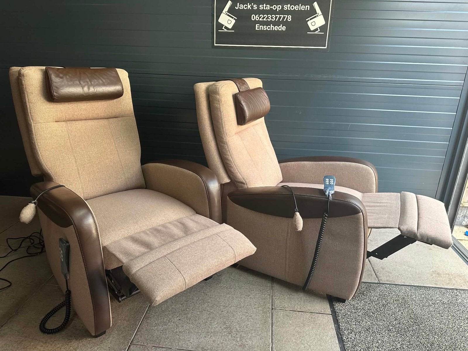 Sta op stoelen merk prominent, Minder dan 75 cm, Leer, Ophalen of Verzenden, Zo goed als nieuw
