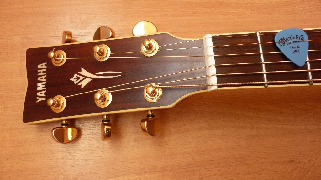 Gitaar Yamaha DW-8 dreadnought Japan, Muziek en Instrumenten, Snaarinstrumenten | Gitaren | Akoestisch, Zo goed als nieuw, Western- of Steelstringgitaar