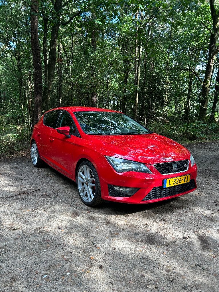 Seat Leon 1.4 TSI FR 90KW 2013 Rood, Auto's, Voorwielaandrijving, Euro 5, Zwart, 4 cilinders