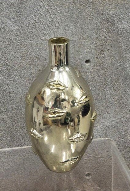 Luxe Richmond Interiors Gouden Kisses Vaas Lippen Hoog 27cm, Huis en Inrichting, Woonaccessoires | Vazen, Ophalen of Verzenden