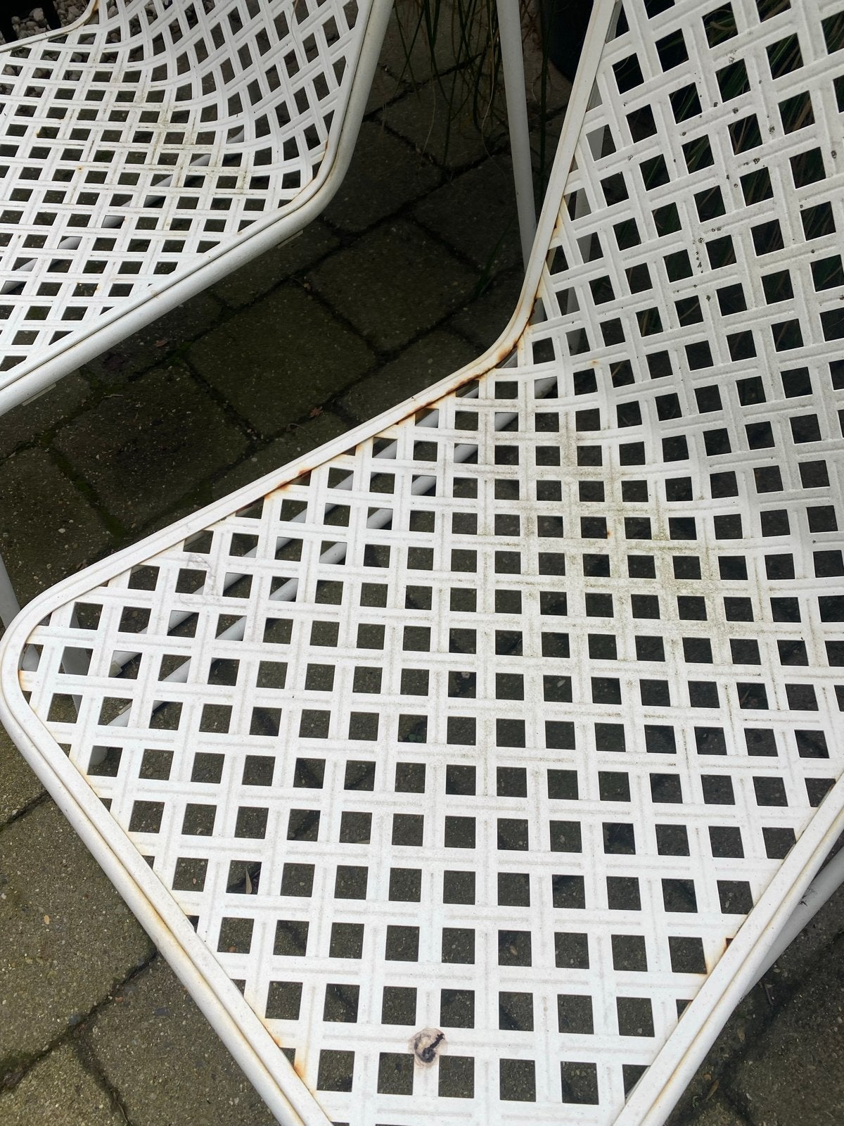 2 Witte Metalen Tuinstoelen - Gebruikt, Ophalen, Gebruikt, Metaal