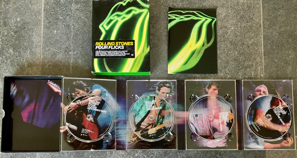 MP870  DVD Rolling Stones Four Flicks 4 DVD box €20, Cd's en Dvd's, Dvd's | Muziek en Concerten, Alle leeftijden, Ophalen of Verzenden
