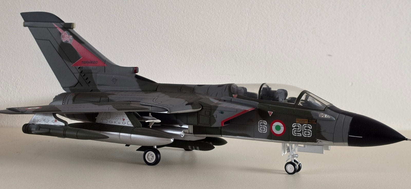 7 Armour Collection gevechtsvliegtuigen Schaal 1:48, 1:144 tot 1:200, Zo goed als nieuw, Vliegtuig, Ophalen