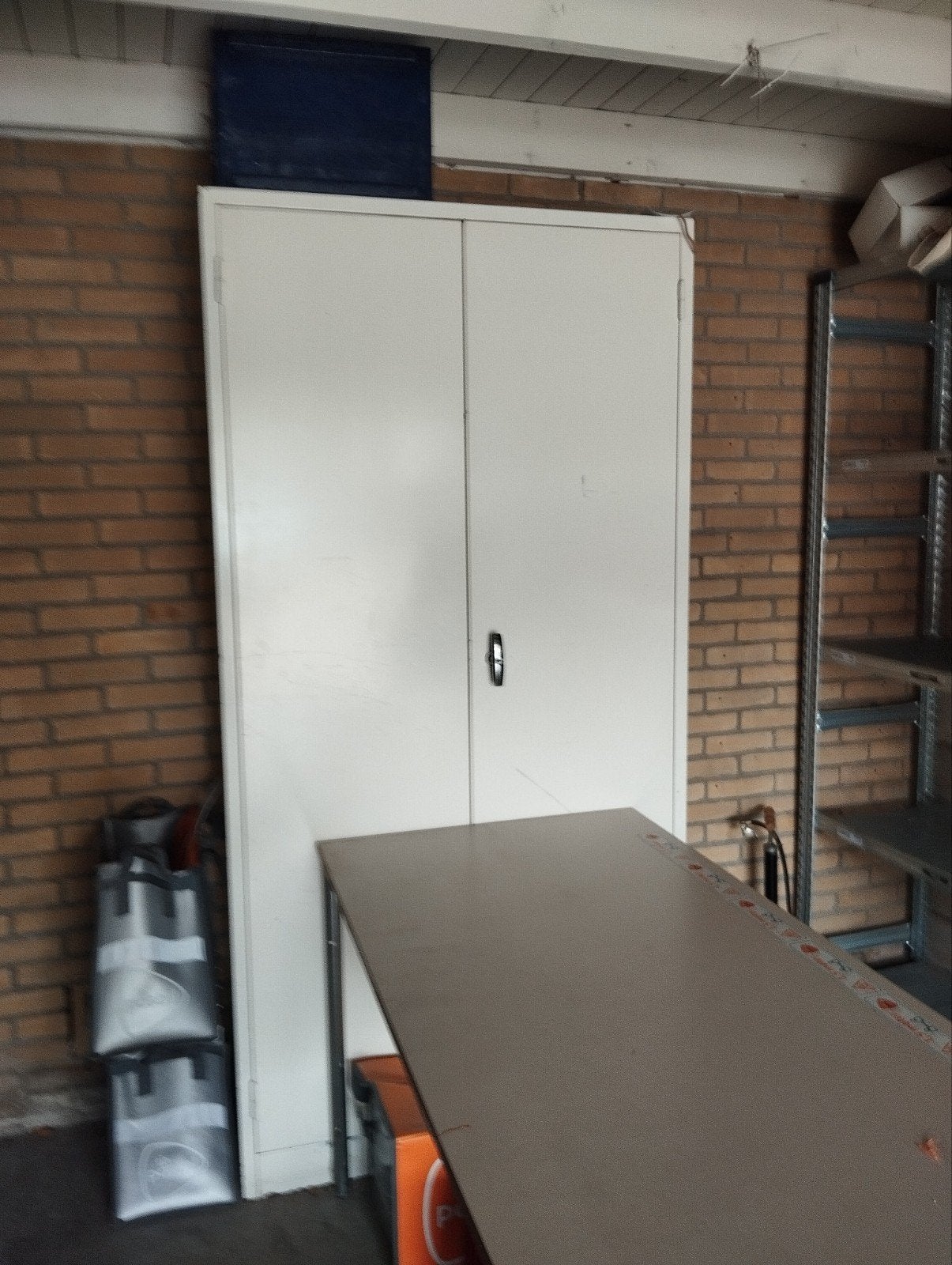 gratis kast grijs ijzer, Ophalen, Gebruikt, 50 tot 100 cm, Metaal