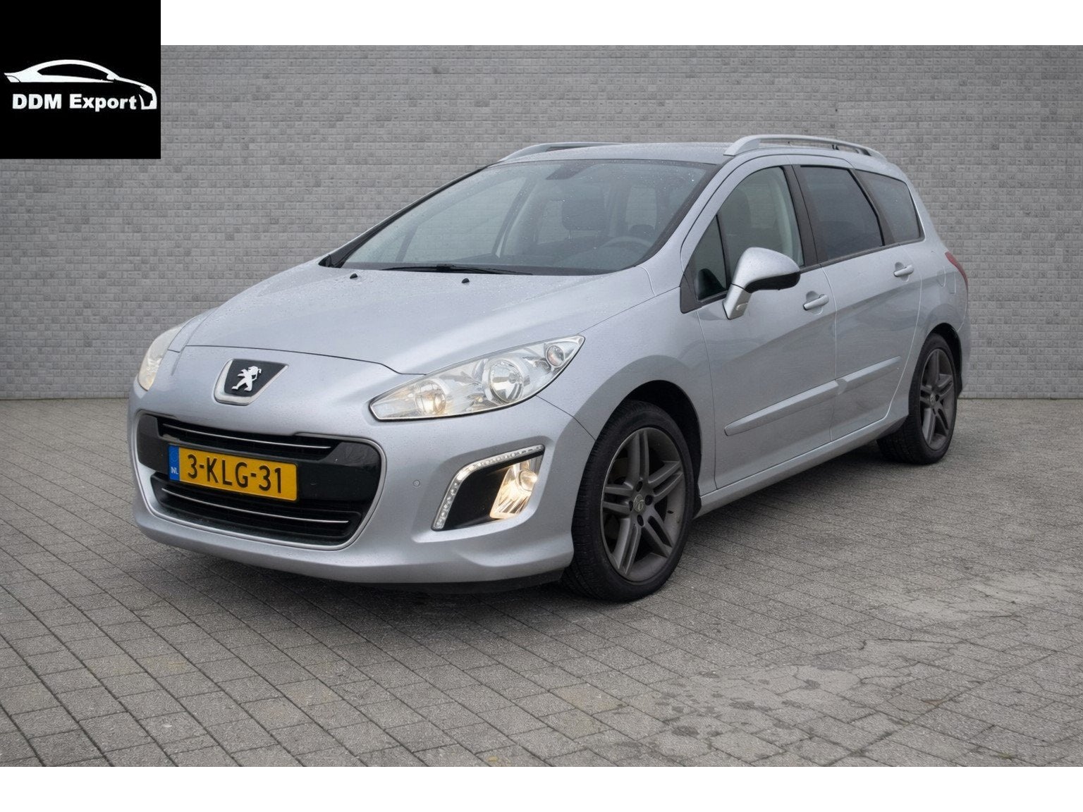 Peugeot 308 SW 1.6 VTi Sportium | Navi | Clima | Trekhaak |, Voorwielaandrijving, Euro 5, Stof, Gebruikt