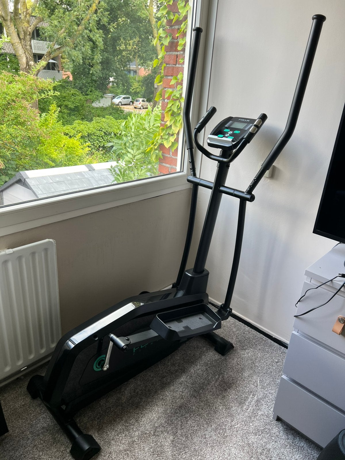 Focus Fitness Fox 1 Crosstrainer – Zo goed als nieuw, Sport en Fitness, Ophalen, Zo goed als nieuw, Crosstrainer