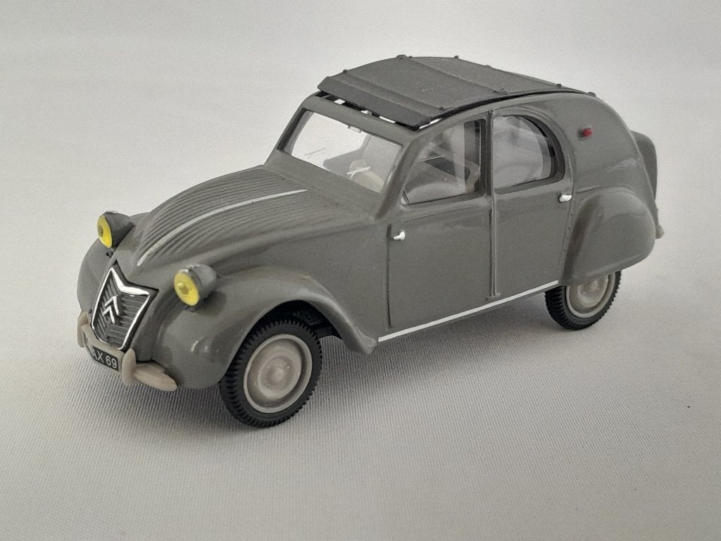 Citroën 2CV AZL met bolle achterklep 1:43 van Norev, Ophalen of Verzenden, Zo goed als nieuw, Auto, Norev
