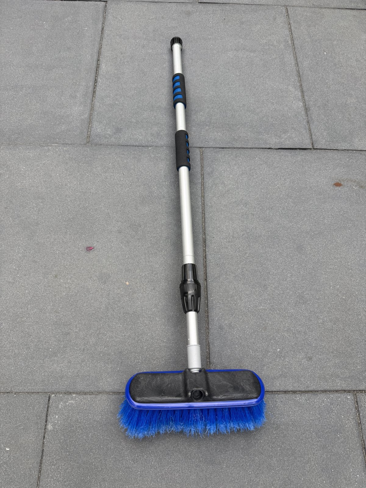 Uitschuifbare Wasborstel, Ophalen, Gebruikt