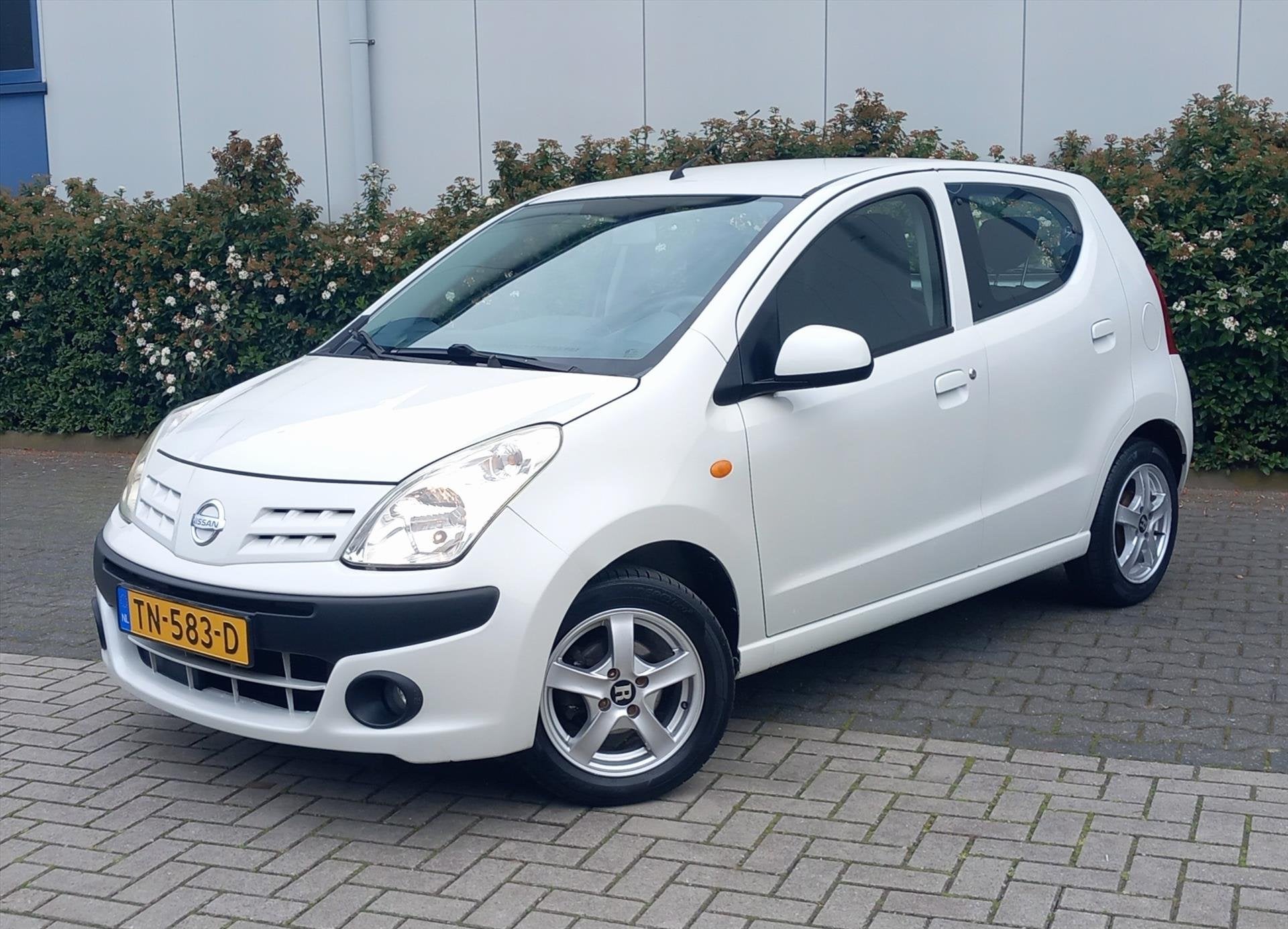 NISSAN Pixo 1.0 L 68pk Look Airco, Auto's, Voorwielaandrijving, Stof, Gebruikt, 4 stoelen