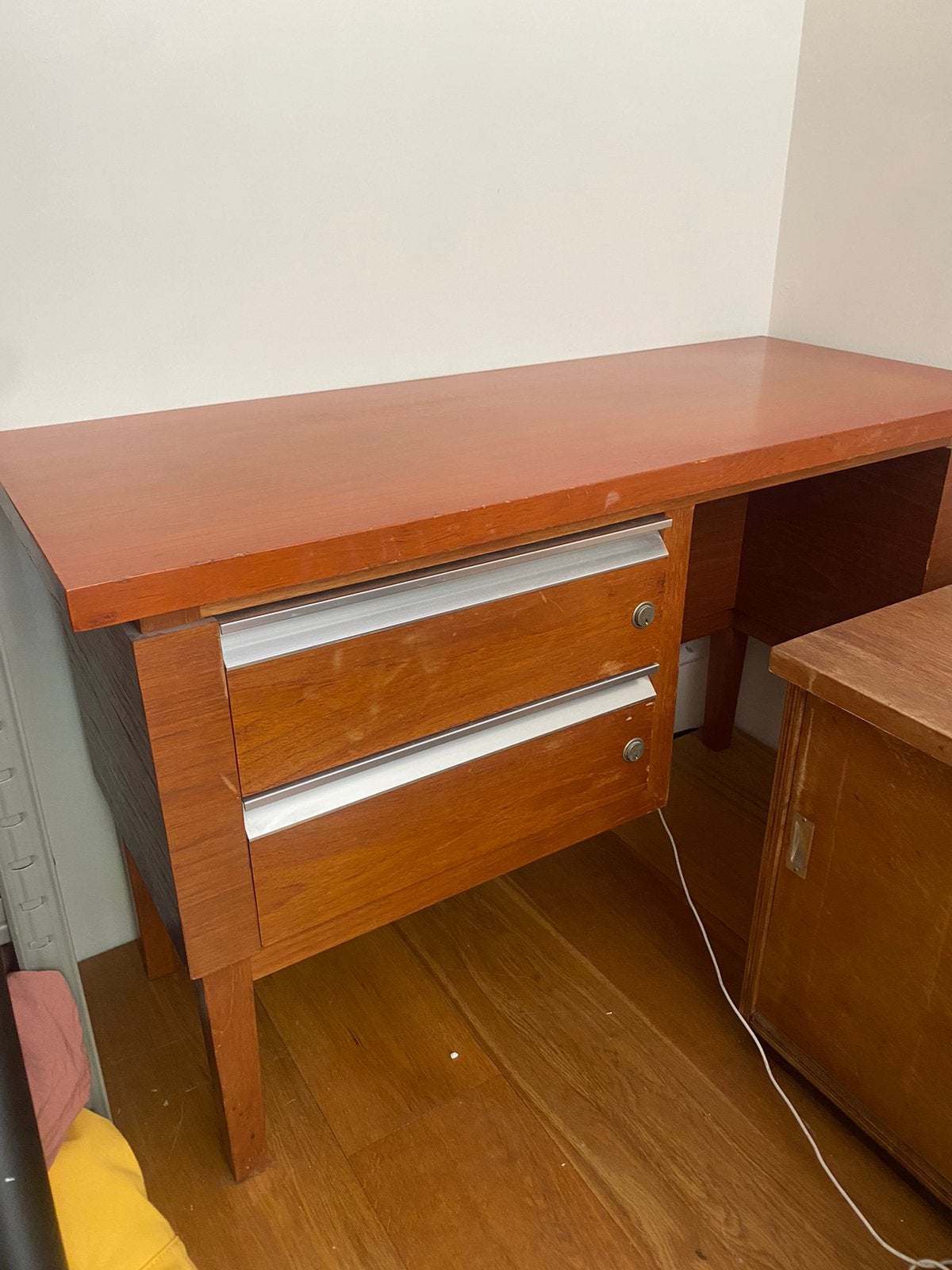 Bureau 110 cm, Ophalen, Zo goed als nieuw