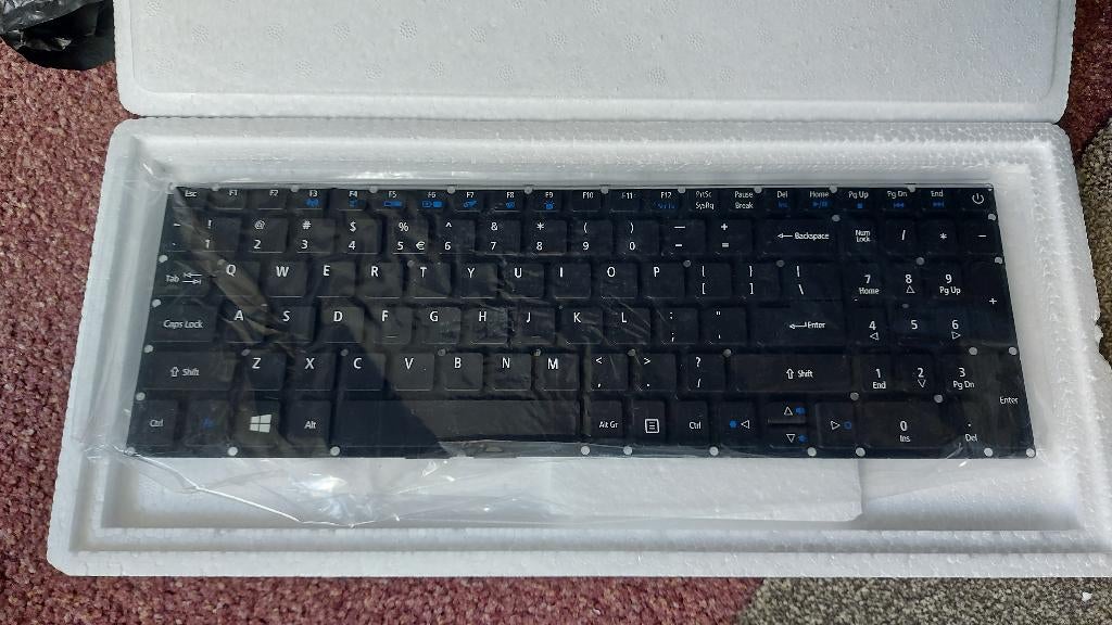ACER keyboard type SY5T_A72B, Nieuw, Ophalen of Verzenden, Qwerty, Bedraad