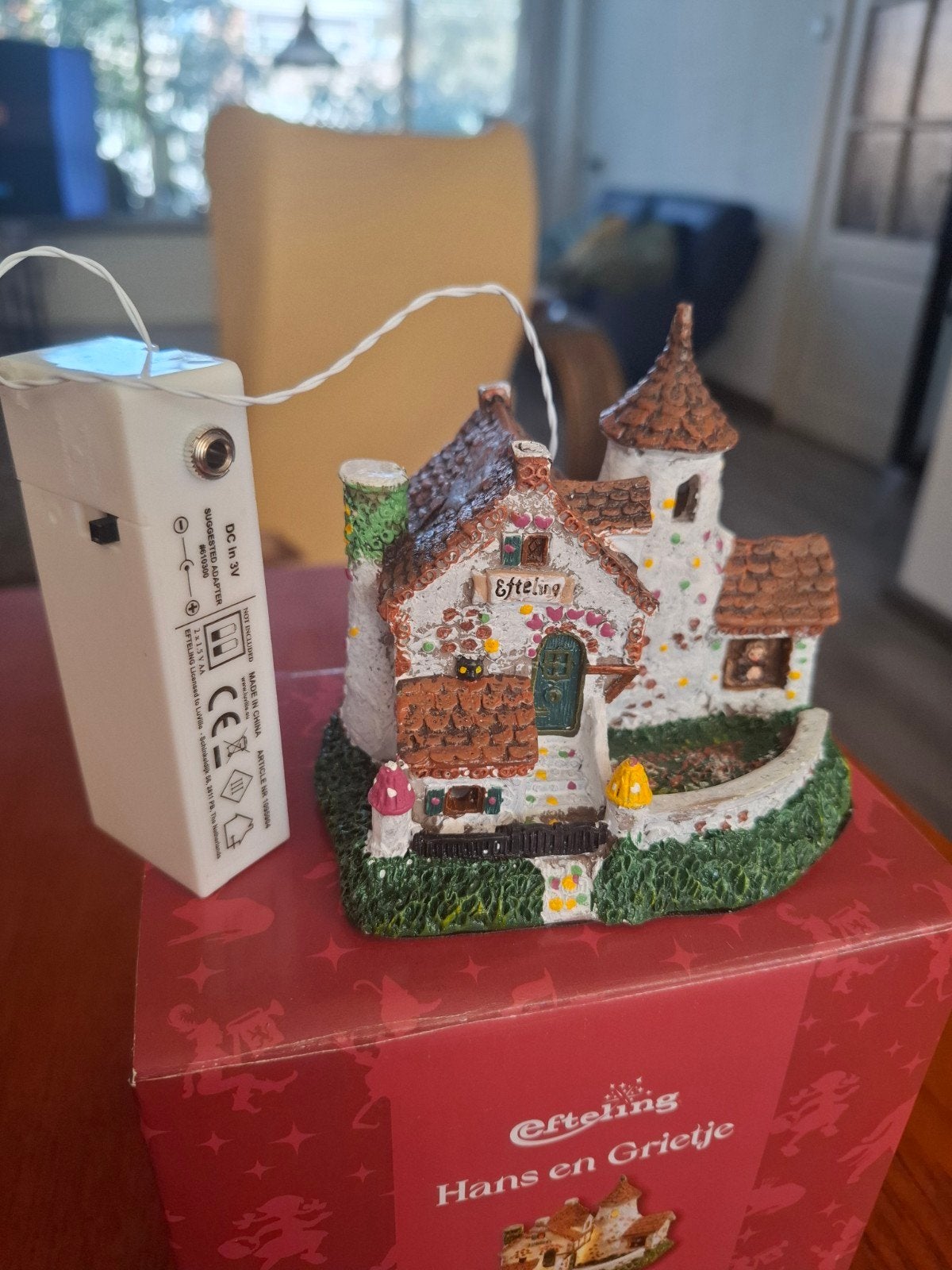 Efteling miniatuur "Hans en Grietje" (Snoephuisje), Verzamelen, Ophalen of Verzenden, Nieuw, Beeldje of Poppetje