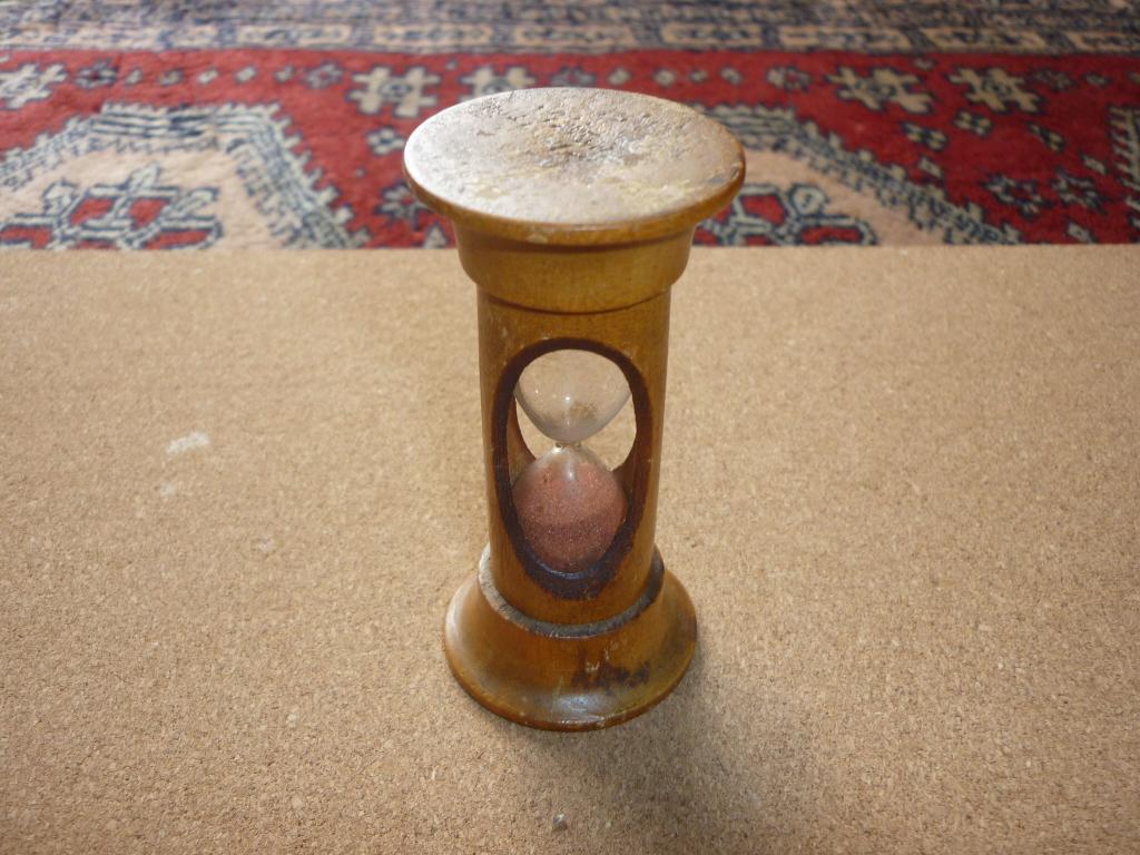 Vintage houten zandloper decoratieve of antieke eierwekker, Ophalen of Verzenden