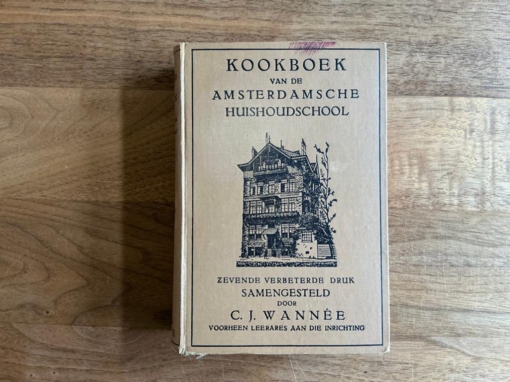 Antiek Wannee kookboek - 7e druk - HAKA editie, Boeken, Kookboeken, Ophalen of Verzenden