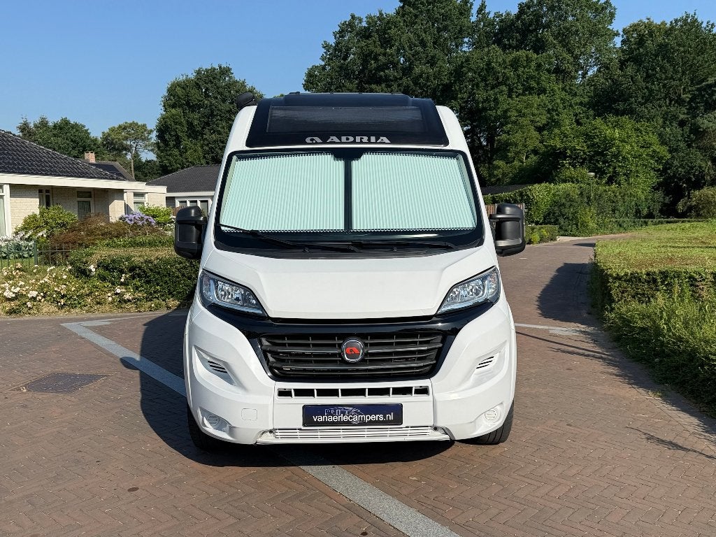 Twin Supreme 640  SLB-1e Eig.-Enkele bedden-Zgan-Lage kmst, Buscamper of Camperbus, 6 tot 7 meter, Bedrijf, Diesel