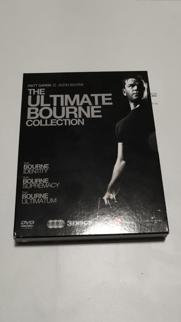 The bourne collection box. 3 dvds, Vanaf 12 jaar, Ophalen, Zo goed als nieuw, Actiethriller