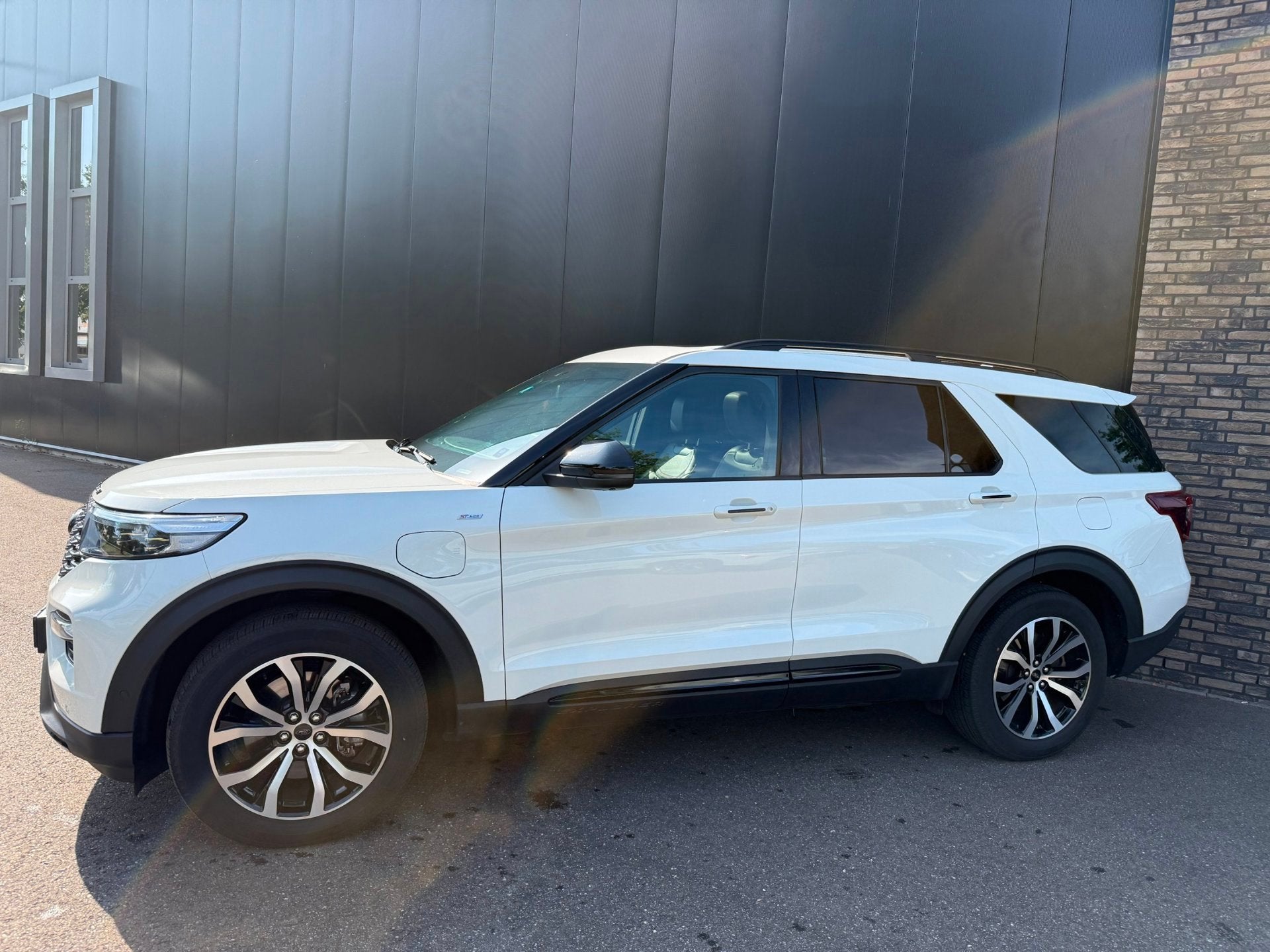Ford EXPLORER 3.0 V6 Eco 463spk PHEV ST-Line Trekhaak, Panor, Automaat, Dealer onderhouden, Gebruikt, 2441 kg