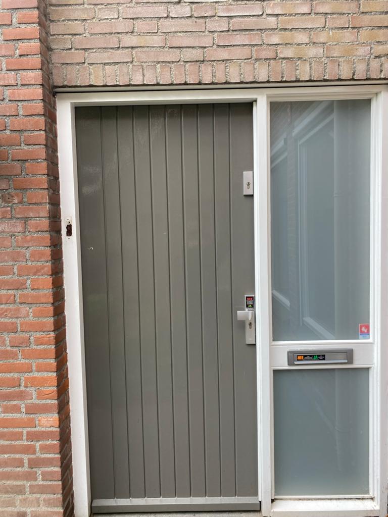 Hardhouten voordeur in goede staat, Doe-het-zelf en Verbouw, Deuren en Horren, Ophalen, Gebruikt, 80 tot 100 cm, Buitendeur