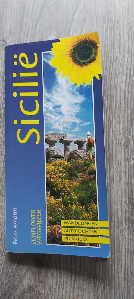 Sunflower Sicilië nederlands wandelingen en autotochten, Boeken, Reisgidsen, Fiets- of Wandelgids, Europa, Overige merken, Ophalen of Verzenden