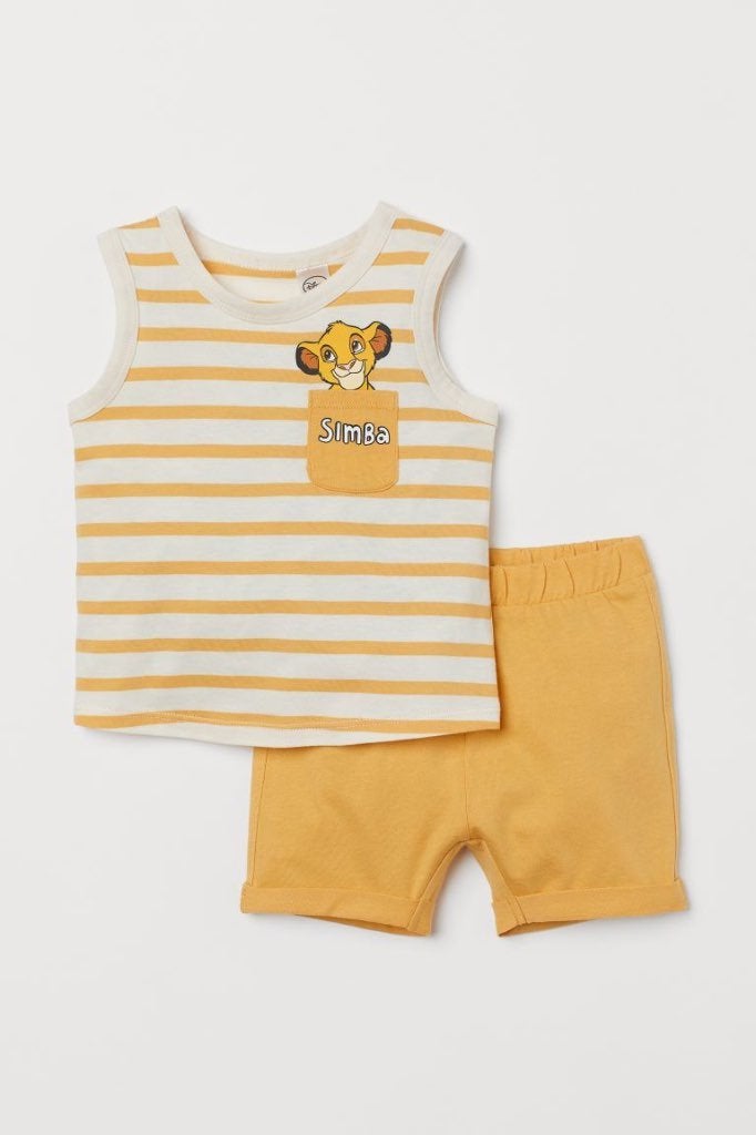 Baby H&M 2-delige set met print The Lion King kortebroek 74, Ophalen of Verzenden, Gebruikt, Jongetje of Meisje, Setje