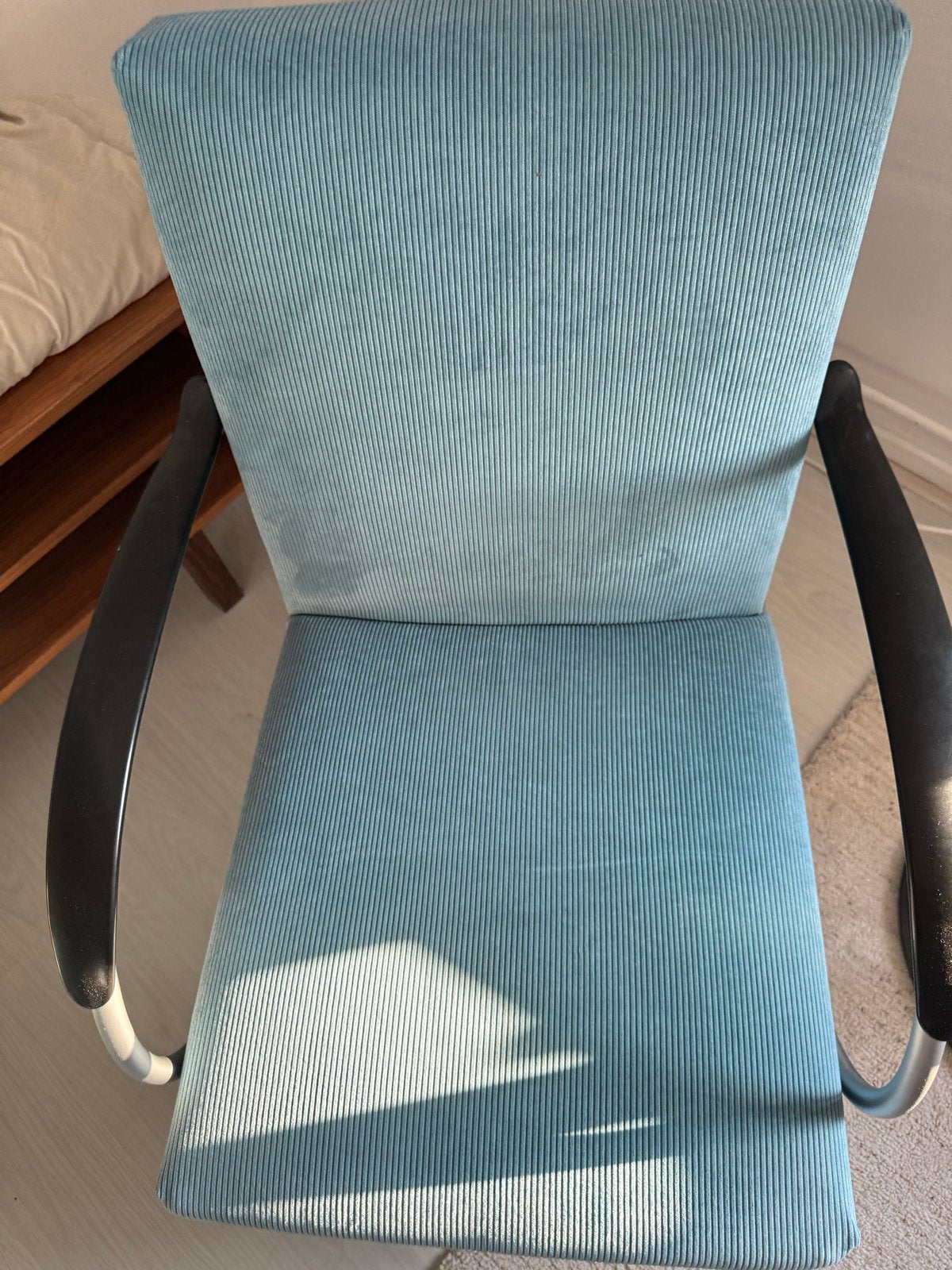Gispen 407 Fauteuil - Twee Stuks Beschikbaar, Huis en Inrichting, Fauteuils, Ophalen, 75 tot 100 cm, Zo goed als nieuw, Metaal