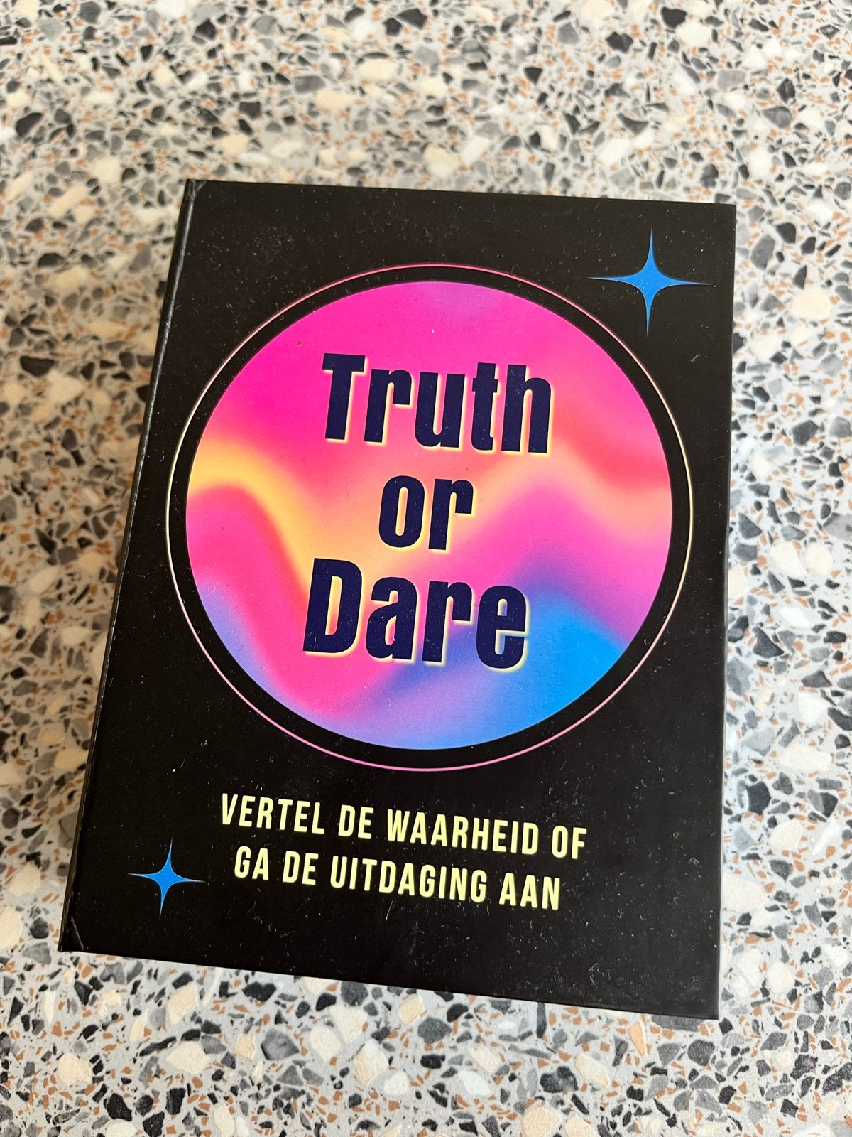 Truth or Dare Kaartspel - Nieuwstaat, Drie of vier spelers, Ophalen of Verzenden, Zo goed als nieuw